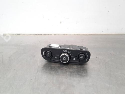 Used Headlight switch OPEL INSIGNIA B Grand Sport (Z18) 1.6 CDTi (68) (110 hp) 17111585