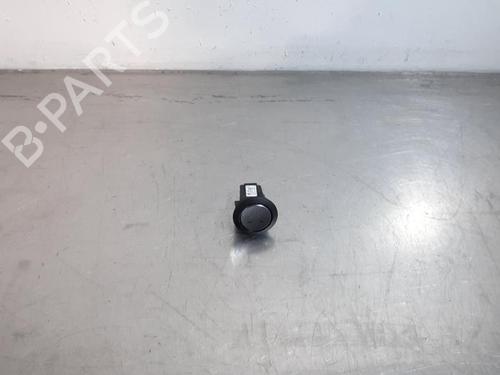 switch-mg-mg-zs-suv-azs1-2017-32354122 main image