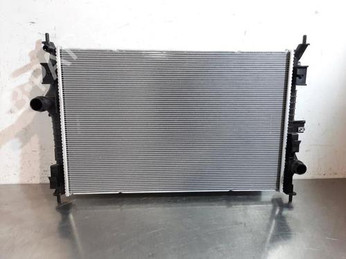 Used Water radiator PEUGEOT 308 III (FB_, FH_, FP_, F3_, FM_) PureTech 130 (FPHNSL, FPHNST) (131 hp) 28092319