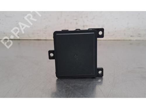 Used Electronic module Electronic module PEUGEOT 308 III (FB_, FH_, FP_, F3_, FM_) Hybrid 180 (F3DGXT, F3DGMH) (181 hp) 35970105 35970105