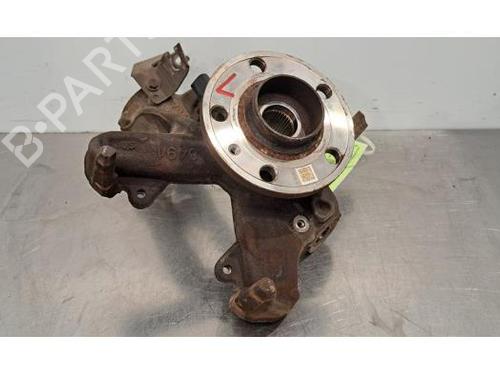 Used Left front steering knuckle VW POLO VI (AW1, BZ1, AE1) 1.0 (75 hp) 26944734