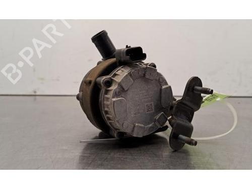 Pompe de circulation d'eau RENAULT CAPTUR II (HF_) Blue dCi 115 (HFAD) (116 hp) 30521626