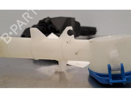 Windscreen washer tank PEUGEOT 308 III (FB_, FH_, FP_, F3_, FM_) PureTech 130 (FPHNSL, FPHNST) | BP25610671C113 