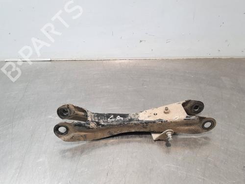 Venstre bagtil bærearm BMW i3 (I01) Electric (170 hp) 15033808