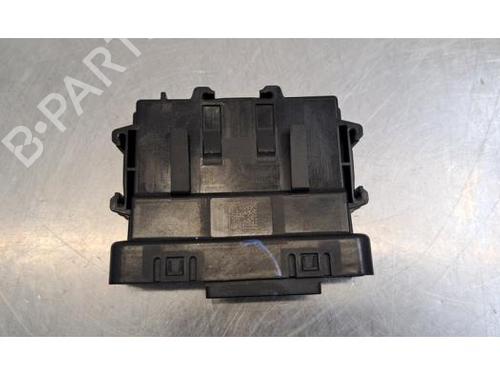 electronic-module-renault-trafic-iii-van-fg_-2014-37511416 main image