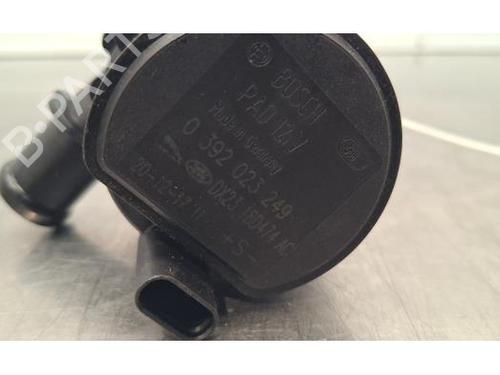 Auxiliary water pump LAND ROVER RANGE ROVER EVOQUE (L551) 2.0 D150 | BP32353952M111