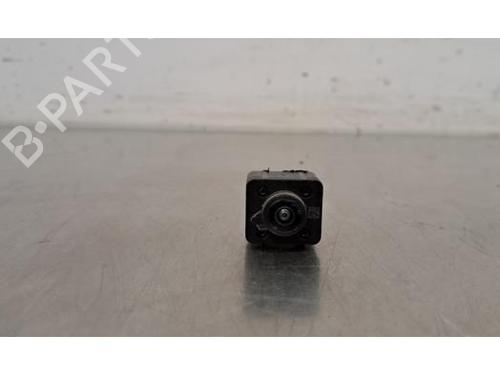 Used Camera PEUGEOT 308 III (FB_, FH_, FP_, F3_, FM_) Hybrid 225 (F3DGYT, F3DGNH) (224 hp) 29493713