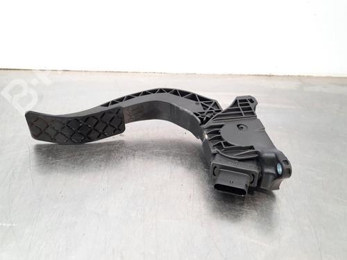 pedal-audi-a4-b9-avant-8w5-8wd-35-tdi-mild-hybrid-8w1723523-2015-10898598 main image