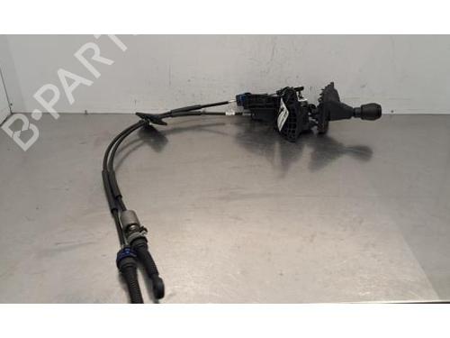 Used Gear lever Gear lever RENAULT TRAFIC III Van (FG_) 2.0 dCi 130 (FGMY) (131 hp) 40552801 40552801