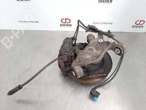 Used Left rear steering knuckle MERCEDES-BENZ GLA-CLASS (X156) GLA 200 (156.943) (156 hp) 10879569