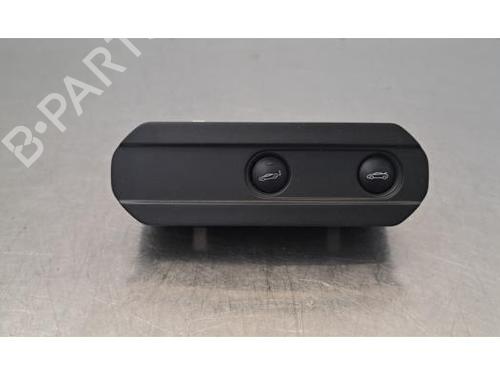 Used Switch Switch MCLAREN MP4 Coupe 12C (600 hp) 40070853 40070853