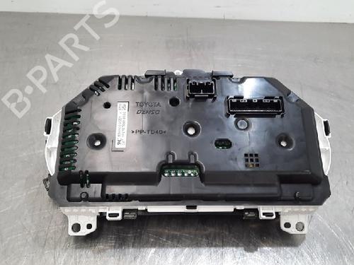 Instrument cluster TOYOTA YARIS (_P13_) 1.5 Hybrid (NHP130_, NHP130) | BP10887860C47 