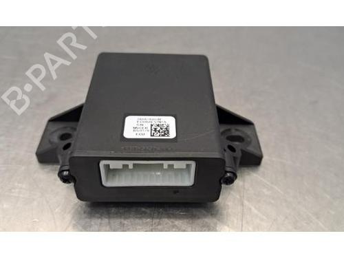Used Electronic module Electronic module DACIA DUSTER (HM_) 1.2 TCe 125 (HMMA) (125 hp) 39732463 39732463