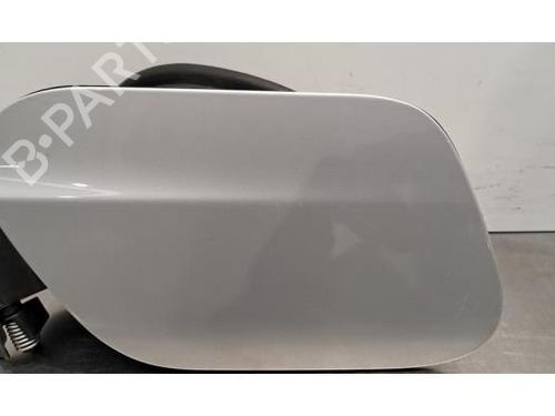 Used Fuel flap BMW 1 (F40) 118 i (140 hp) 32398728