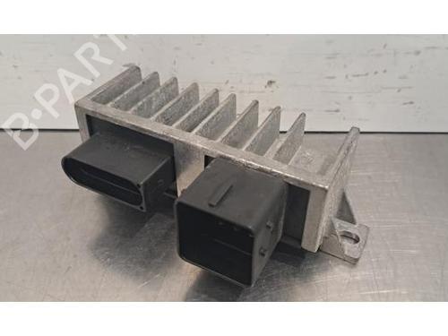 Used Electronic module Electronic module RENAULT MASTER III Van (FV) 2.3 dCi 145 RWD (FV0E, FV0F, FV0T, FV10, FV12, FV11) (146 hp) 33750874 33750874