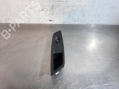 Used Switch NISSAN MICRA V (K14) 1.0 IG-T (92 hp) 23622910