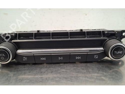 Used Radio Radio FORD FOCUS IV (HN) 1.0 EcoBoost (125 hp) 33751143 33751143