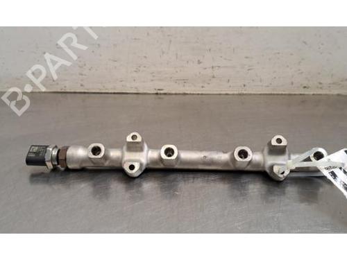 Used Injection rail Injection rail 37623856 37623856