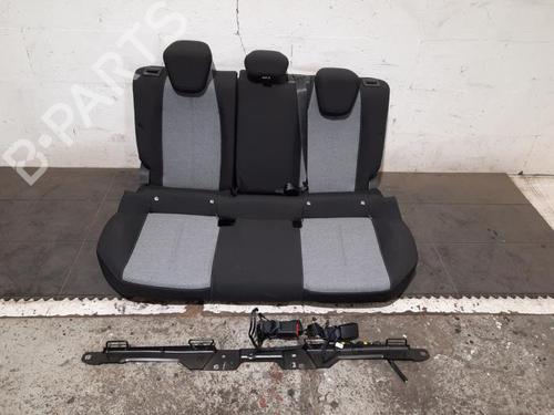 Siège arrière (2ème rangée) OPEL CORSA F (P2JO) 1.2 (68) (75 hp) 30365209