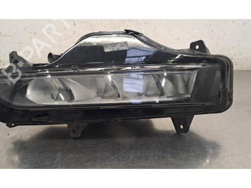 right-front-fog-light-skoda-octavia-iv-combi-nx5-pv5-2019-36343526 main image