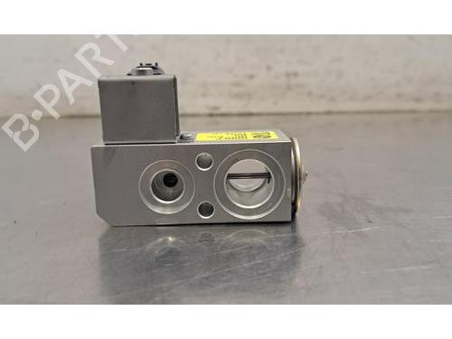 Electronic sensor BMW X1 (U11) xDrive 25 e Plug-in-Hybrid | BP39905552M84 - Image 3