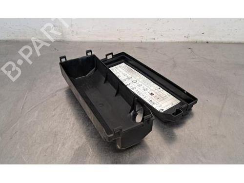 Fuse box LAND ROVER RANGE ROVER SPORT II (L494) 3.0 SDV6 4x4 | BP24511676E1 