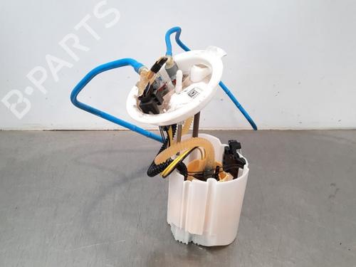 Used Fuel pump BMW 1 (F40) 116 d (116 hp) 10902062