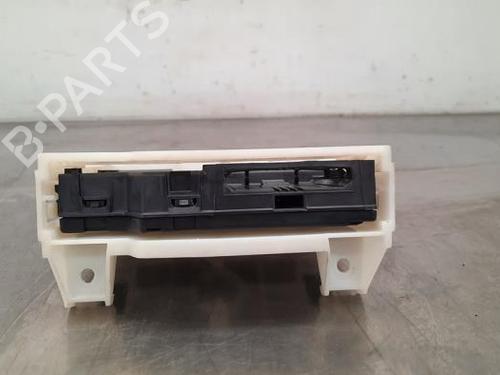 Used Card reader RENAULT CAPTUR I (J5_, H5_) 1.2 TCe 120 (118 hp) 23607294