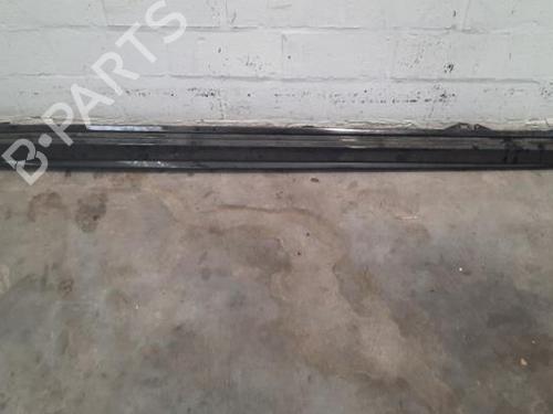 Used Right sideskirt MERCEDES-BENZ CLA (C118) CLA 250 e (118.386) (160 hp) 23604515