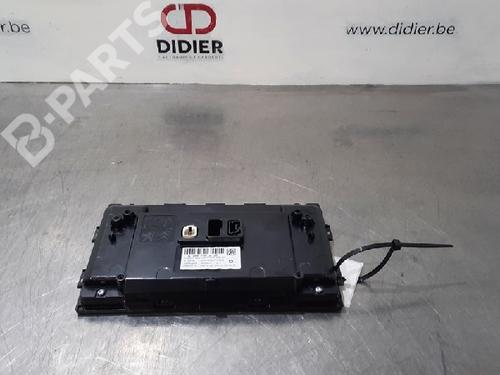 Used Display monitor Display monitor PEUGEOT 308 SW II (LC_, LJ_, LR_, LX_, L4_) 1.2 THP 110 (110 hp) 10888246 10888246