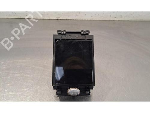 Portavasos/Objetos Portavasos/Objetos LAND ROVER RANGE ROVER VELAR (L560) 3.0 D300 MHEV 4x4 (300 hp) 33727107 33727107