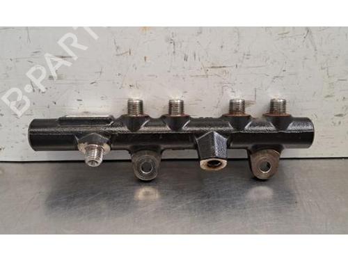 Used Injection rail Injection rail 37686322 37686322