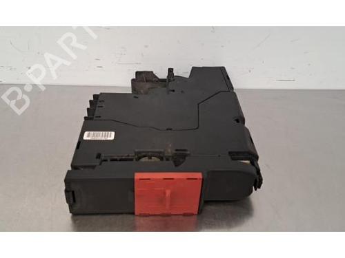 Used Fuse box MERCEDES-BENZ G-CLASS (W463) G 350 d (463.348) (245 hp) 32376297