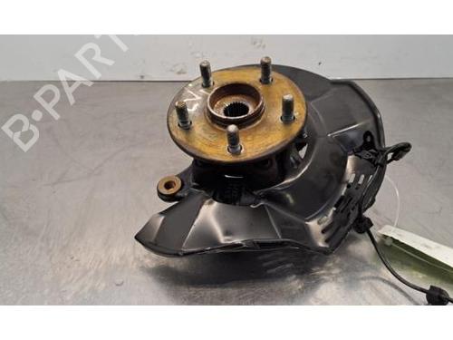 Used Left front steering knuckle TOYOTA YARIS CROSS (MXP_) 1.5 Hybrid (MXPJ10) (116 hp) 30806562