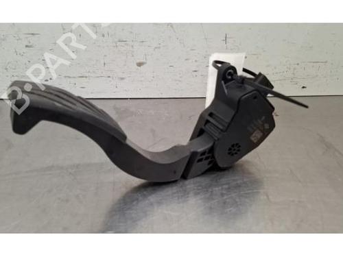 pedal-dacia-sandero-iii-2021-39480984 main image