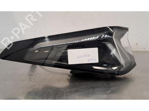 Used Left taillight PEUGEOT 308 III (FB_, FH_, FP_, F3_, FM_) PureTech 130 (FPHNSL, FPHNST) (131 hp) 29817792