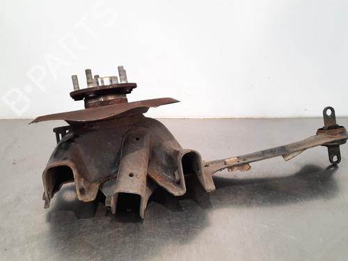 Used Right rear steering knuckle FORD FOCUS III Turnier 1.0 EcoBoost (100 hp) 10900901