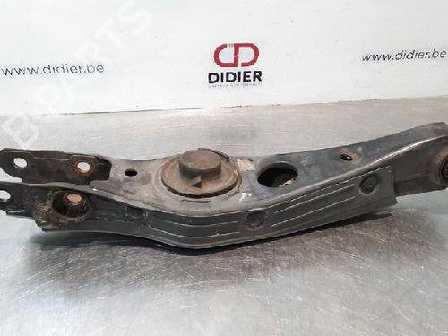 Used Right rear suspension arm KIA SORENTO III (UM) 2.2 CRDi 4WD (200 hp) 10892905
