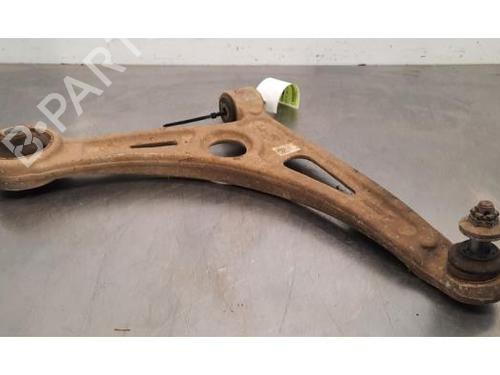 Used Right front suspension arm HYUNDAI IONIQ (AE) Electric (136 hp) 23637247