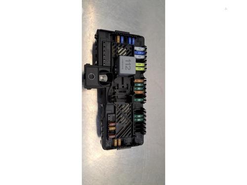 Used Fuse box Fuse box 37649416 37649416