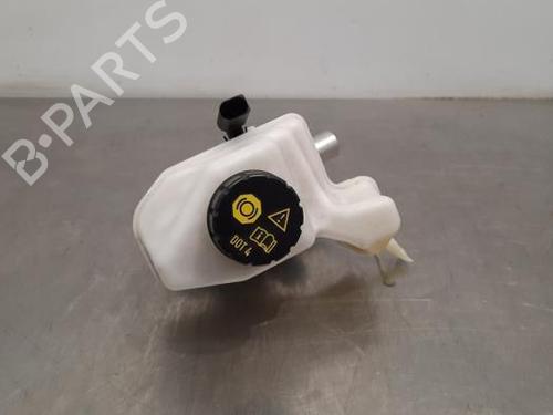 Used Brake master cylinder VW PASSAT B8 (3G2, CB2) 1.4 GTE Hybrid (218 hp) 23582593