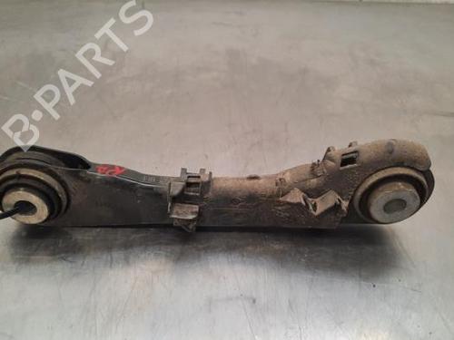 Used Right rear suspension arm BMW 5 Touring (G31) 530 e Plug-in-Hybrid (292 hp) 23622990