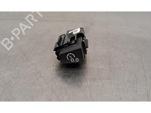 switch-audi-a4-b9-avant-8w5-8wd-2015-36099790 main image