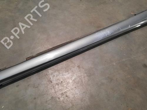 Used Right sideskirt MERCEDES-BENZ A-CLASS (W176) A 200 CDI / d (176.008) (136 hp) 10896349