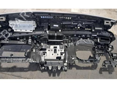 Dashboard PEUGEOT 308 III (FB_, FH_, FP_, F3_, FM_) e-308 (FMZKWZ) | BP29389201C46 