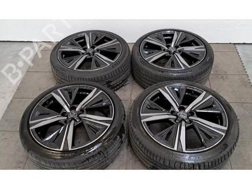 Fælk Fælk PEUGEOT 308 III (FB_, FH_, FP_, F3_, FM_) Hybrid 180 (F3DGXT, F3DGMH) (181 hp) 35997511 35997511