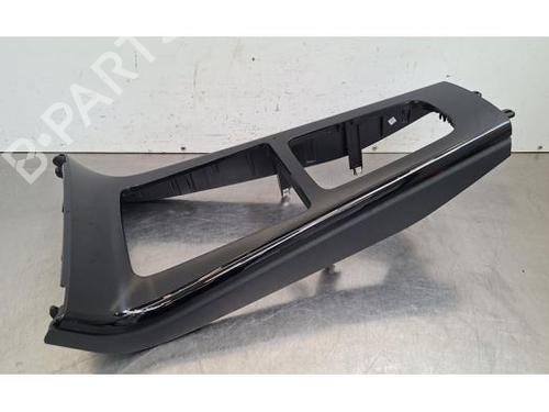 Used Middle console Middle console 37002924 37002924