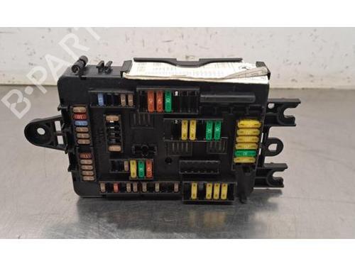 Used Fuse box Fuse box BMW 2 Coupe (F22, F87) 218 d (150 hp) 32740007 32740007