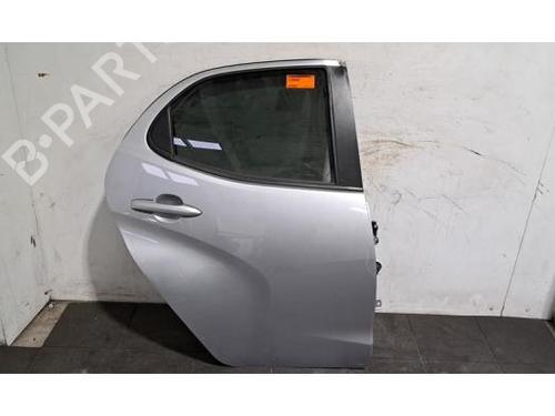 Used Right rear door TOYOTA YARIS (_P21_, _PA1_, _PH1_) 1.5 Hybrid (MXPH10, MXPH11) (116 hp) 23599193