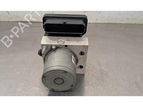 Used ABS pump ABS pump MERCEDES-BENZ GLA (H247) GLA 200 (247.787) (163 hp) 33476989 33476989